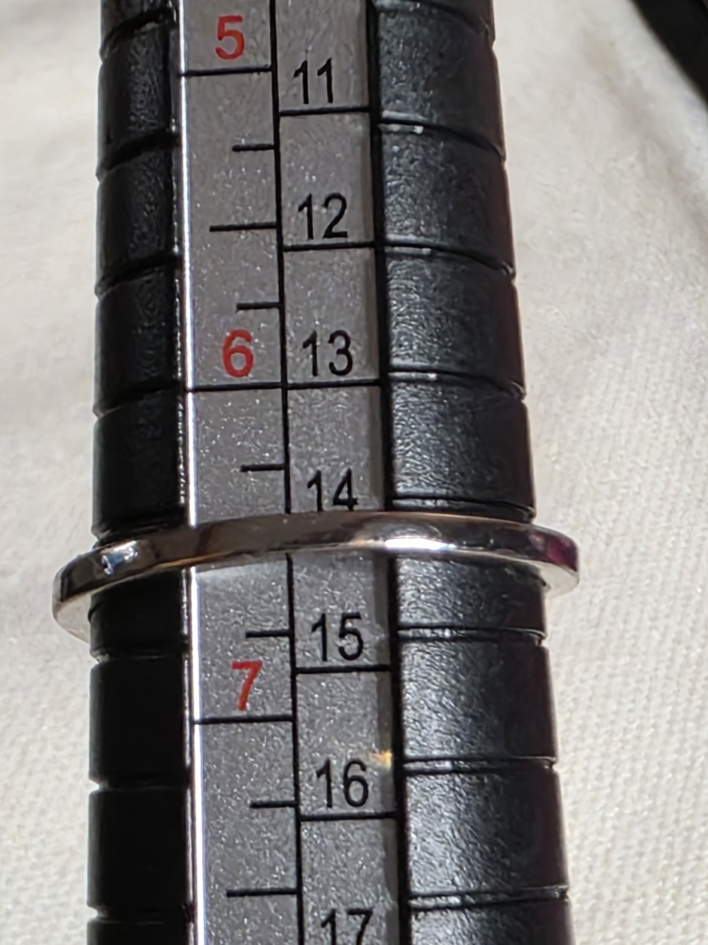 Crystal Point Quartz Double Terminated Ring Silver Tone Size 6.5 - Picture 4 of 4